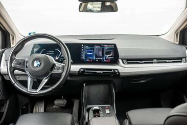 BMW 218 Active Tourer I — photo 6