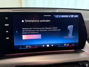 BMW X1 SDrive18i — photo 17