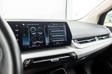 BMW 218 Active Tourer I — photo 21