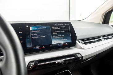 BMW 218 Active Tourer I — photo 24