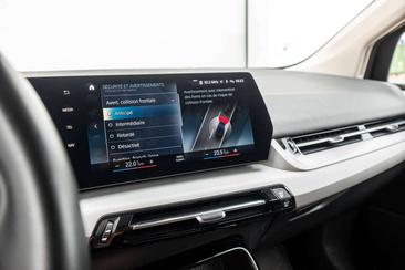 BMW 218 Active Tourer I — photo 26