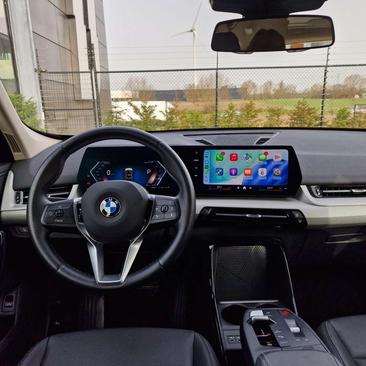 BMW X1 SDrive18i — photo 10
