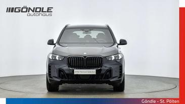 BMW X5 XDrive30d — photo 2