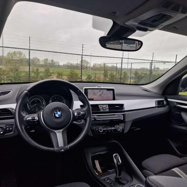 BMW X1 SDrive18i — photo 8