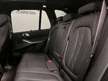 BMW X5 XDrive50e PHEV — photo 13