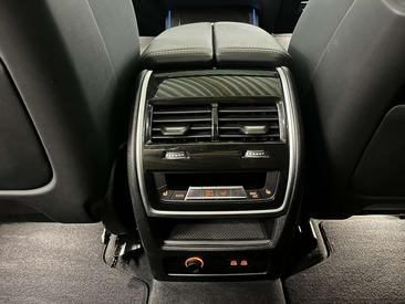 BMW X5 XDrive50e PHEV — photo 18