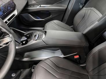 BMW iX3 — photo 15