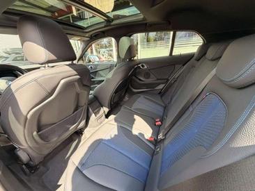 BMW Série 1 Berline 120d — photo 11