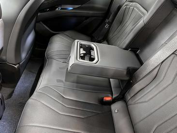 BMW iX3 — photo 21