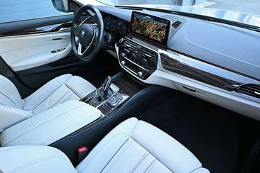 BMW Série 5 530e — photo 4