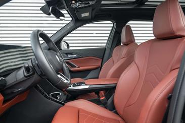 BMW IX1 EDrive20 — photo 3