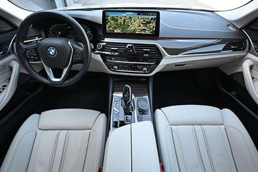 BMW Série 5 530e — photo 13