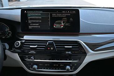 BMW Série 5 530e — photo 16