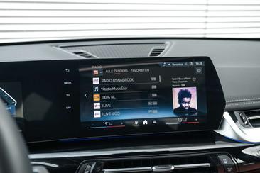 BMW IX1 EDrive20 — photo 18