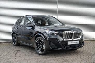 BMW IX1 EDrive20 — photo 30