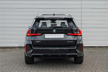 BMW IX1 EDrive20 — photo 31