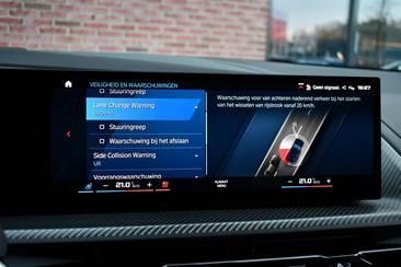 BMW XM 50e — photo 14