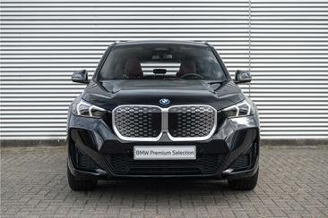 BMW IX1 EDrive20 — photo 32