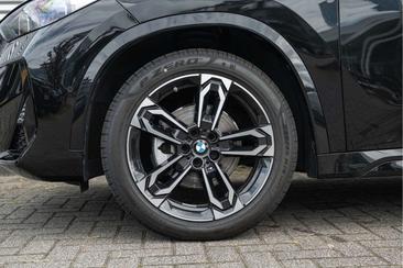 BMW IX1 EDrive20 — photo 35