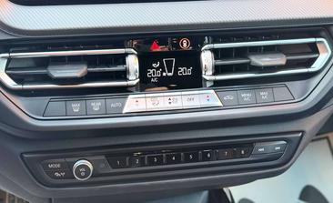 BMW Série 2 220d — photo 25