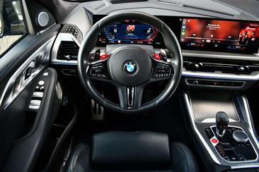 BMW XM 50e — photo 22