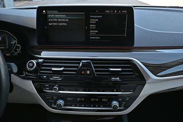 BMW Série 5 530e — photo 35
