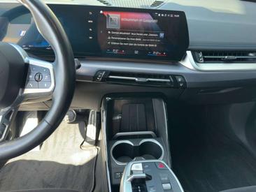 BMW IX1 XDrive30 — photo 7