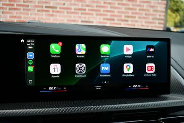 BMW XM 50e — photo 42