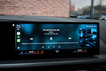 BMW XM 50e — photo 46
