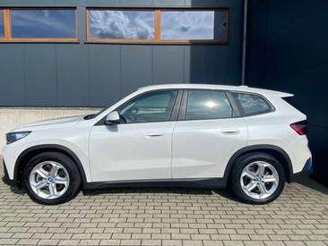 BMW IX1 XDrive30 — photo 2