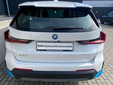 BMW IX1 XDrive30 — photo 13