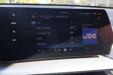 BMW IX1 EDrive20 — photo 23