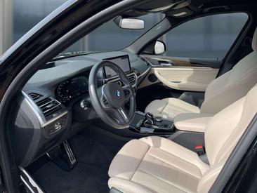 BMW X3 M40d — photo 8