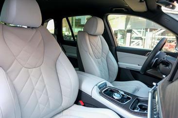 BMW X5 XDrive30d — photo 27