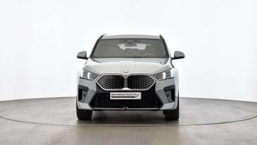 BMW IX2 EDrive20 — photo 3