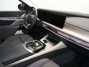 BMW I7 Berline M70 XDrive — photo 4