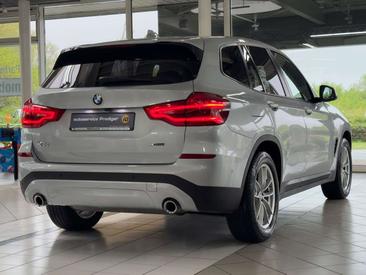 BMW X3 XDrive30e — photo 8