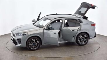 BMW IX2 EDrive20 — photo 16