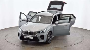 BMW IX2 EDrive20 — photo 18