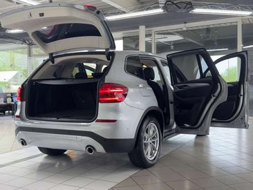 BMW X3 XDrive30e — photo 15