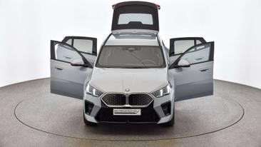 BMW IX2 EDrive20 — photo 19
