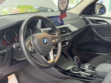 BMW X3 XDrive30e — photo 16