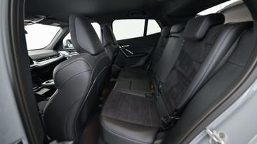 BMW IX2 EDrive20 — photo 28