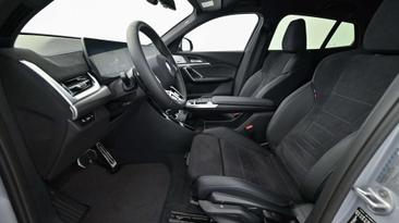 BMW IX2 EDrive20 — photo 36