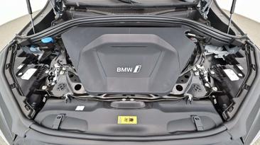 BMW IX2 EDrive20 — photo 38