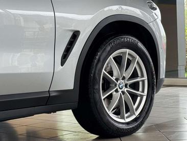 BMW X3 XDrive30e — photo 37
