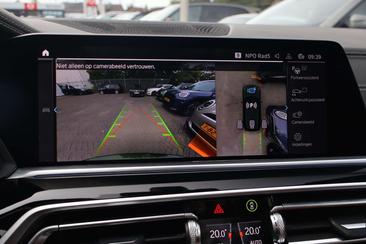 BMW X5 XDrive45e — photo 25