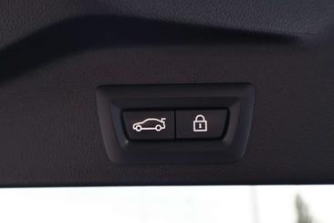 BMW X5 XDrive45e — photo 33