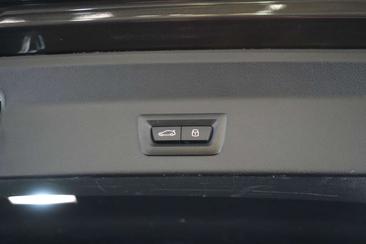 BMW iX3 — photo 22