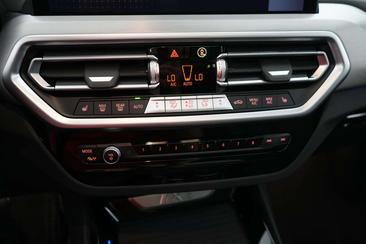 BMW iX3 — photo 33